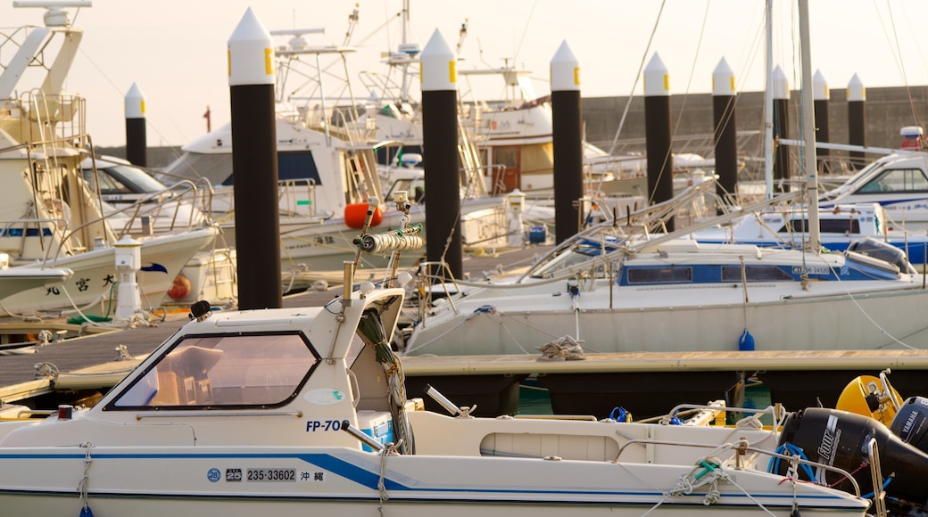 Okinawa montrant marina