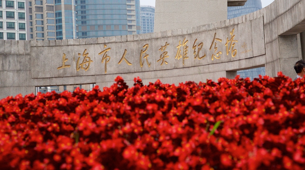 Shanghái ofreciendo flores y señalización