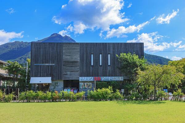 Yufuin_YufuinTrickArtMeikyukanMuseum_553248621532763207_02