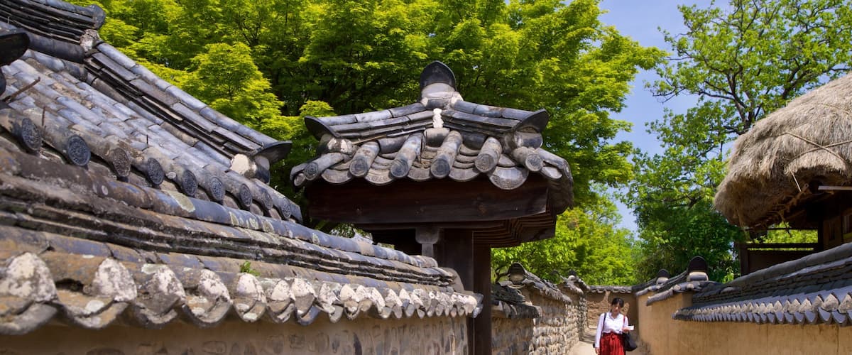 Andong Hahoe Folk Village featuring a small town or village and heritage elements