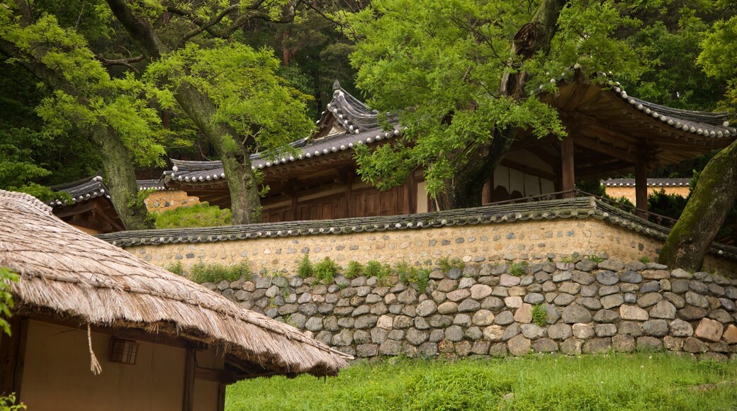 Yangdong Folk Village featuring heritage elements and a small town or village