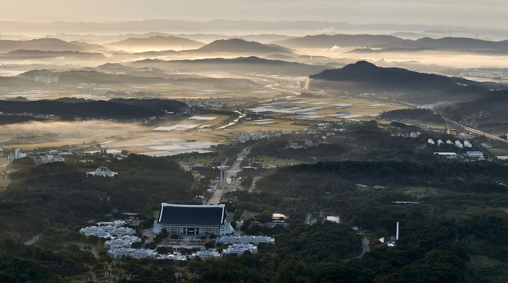 Mist and Dawn of the Independence Hall of Cheonan, In Korea