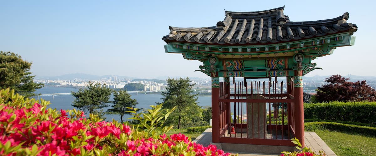 Haengjusanseong in Goyang-si, Gyeonggi-do is an acid built with soil.