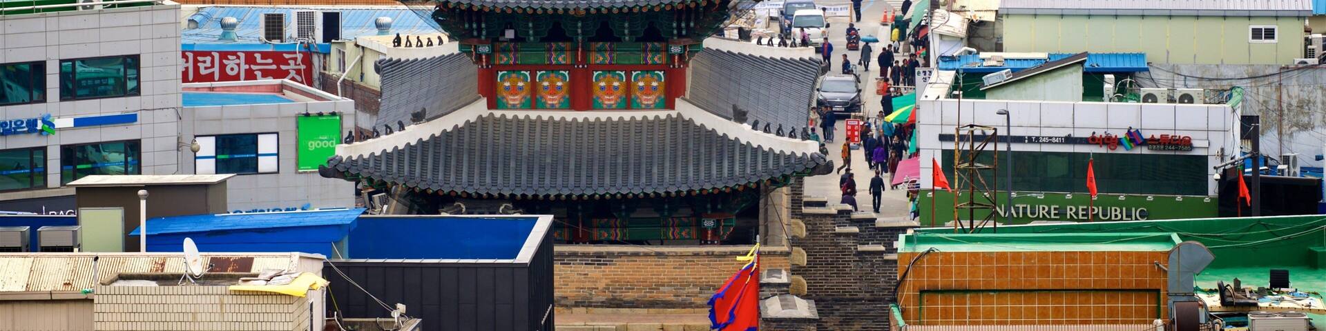 Tor Paldalmun welches beinhaltet Stadt, Geschichtliches und Landschaften