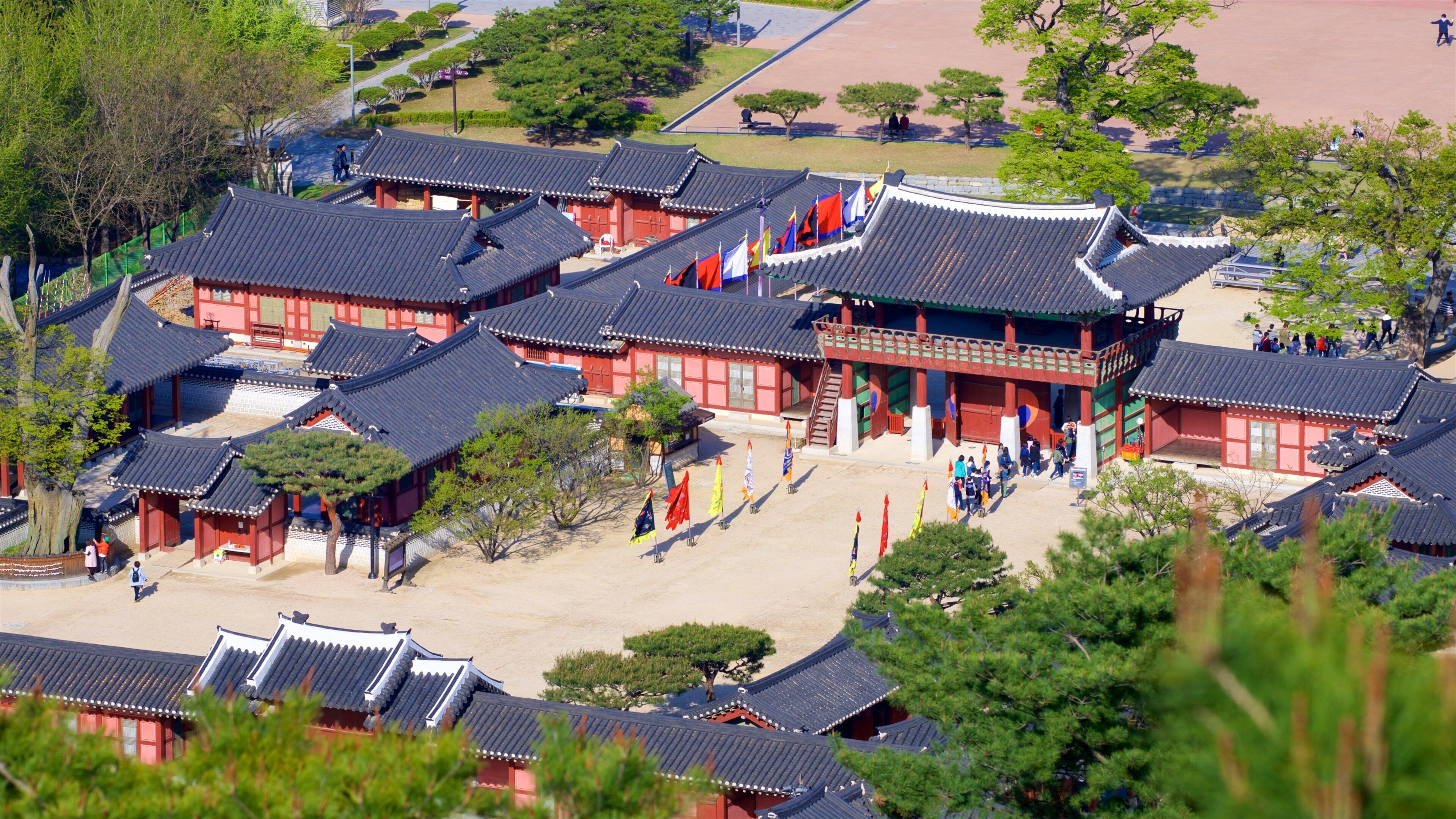 Palacio Hwaseong Haenggung que incluye patrimonio de arquitectura y vistas de paisajes