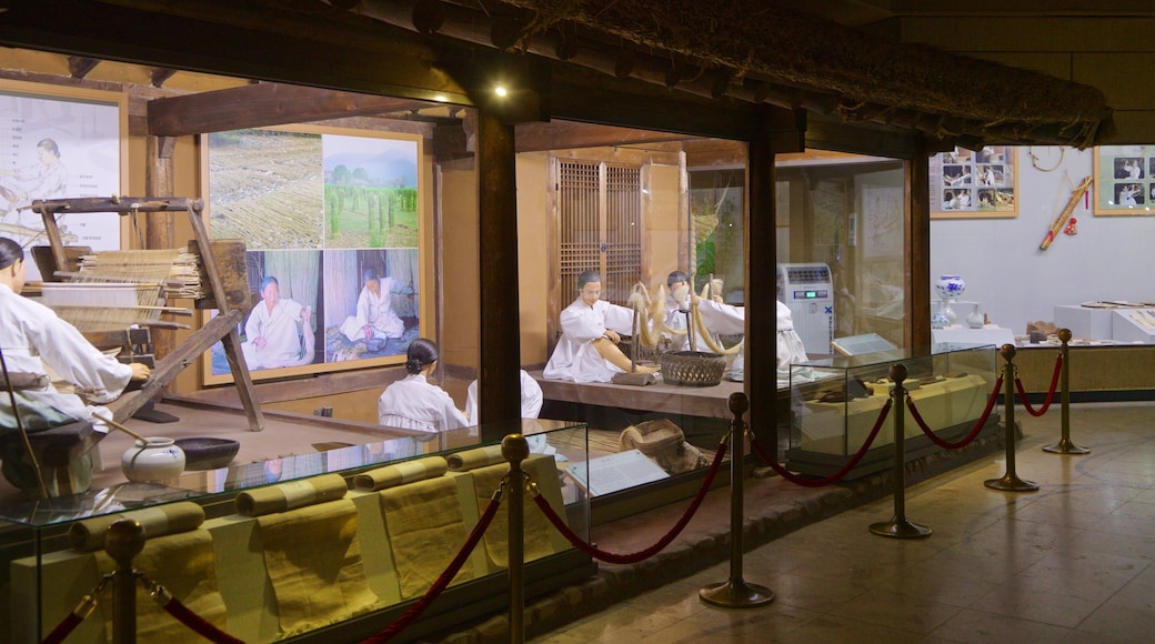 Andong Folk Museum showing interior views