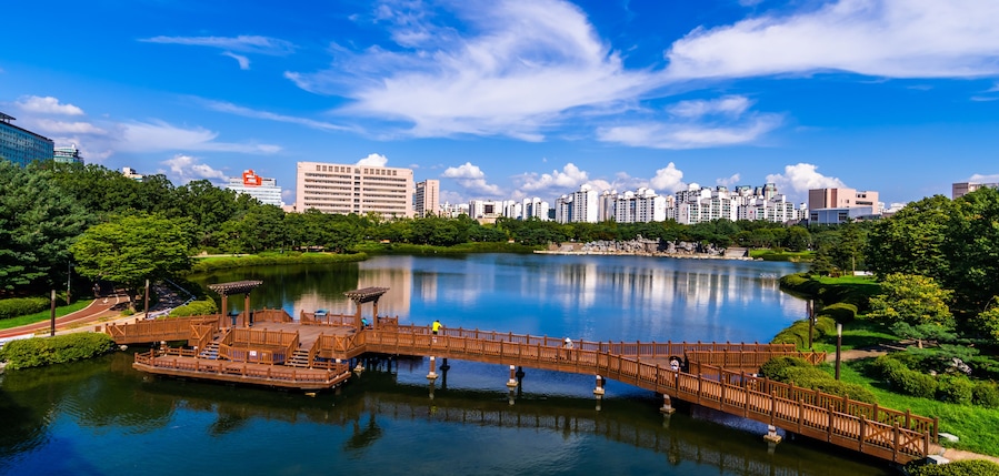 Overhead, southern view of Ilsan Lake in Goyang, South Korea.