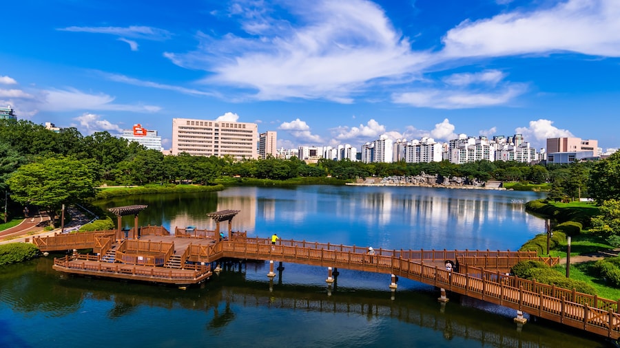 Overhead, southern view of Ilsan Lake in Goyang, South Korea.