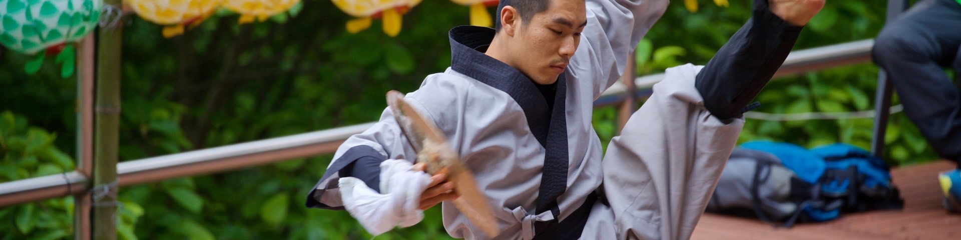 Golgulsa Temple which includes performance art as well as an individual male