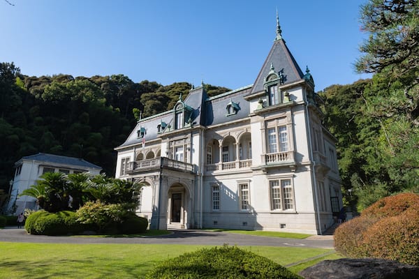 Bansuiso showing a house and heritage elements