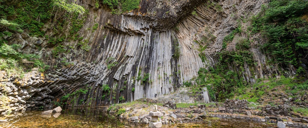 Genbudo Park featuring a gorge or canyon and forests