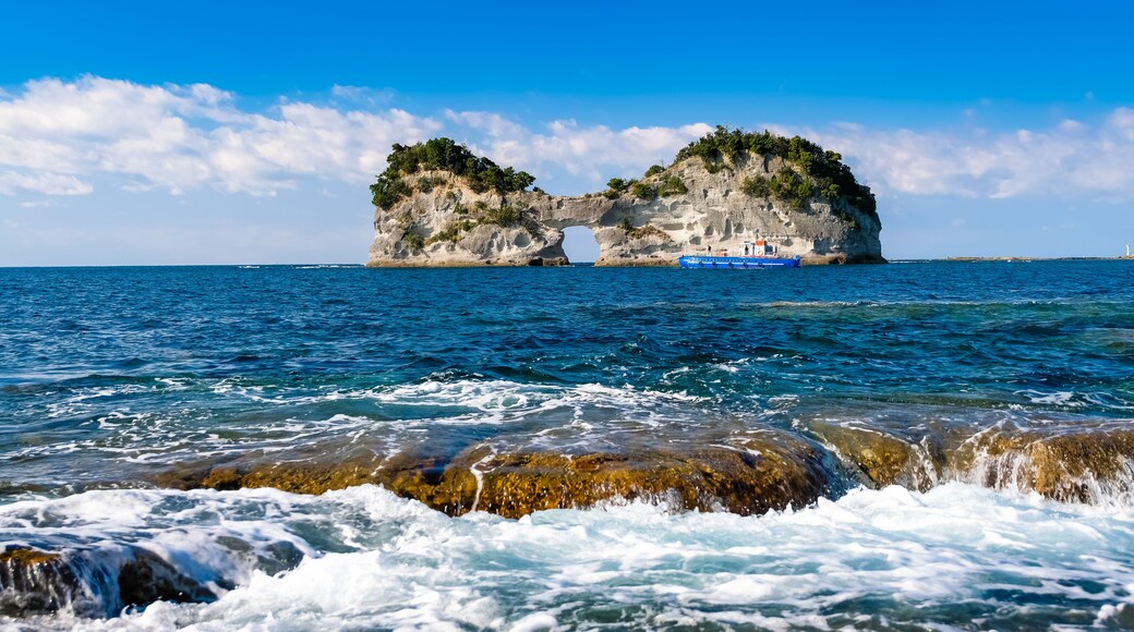 Engetsu Island