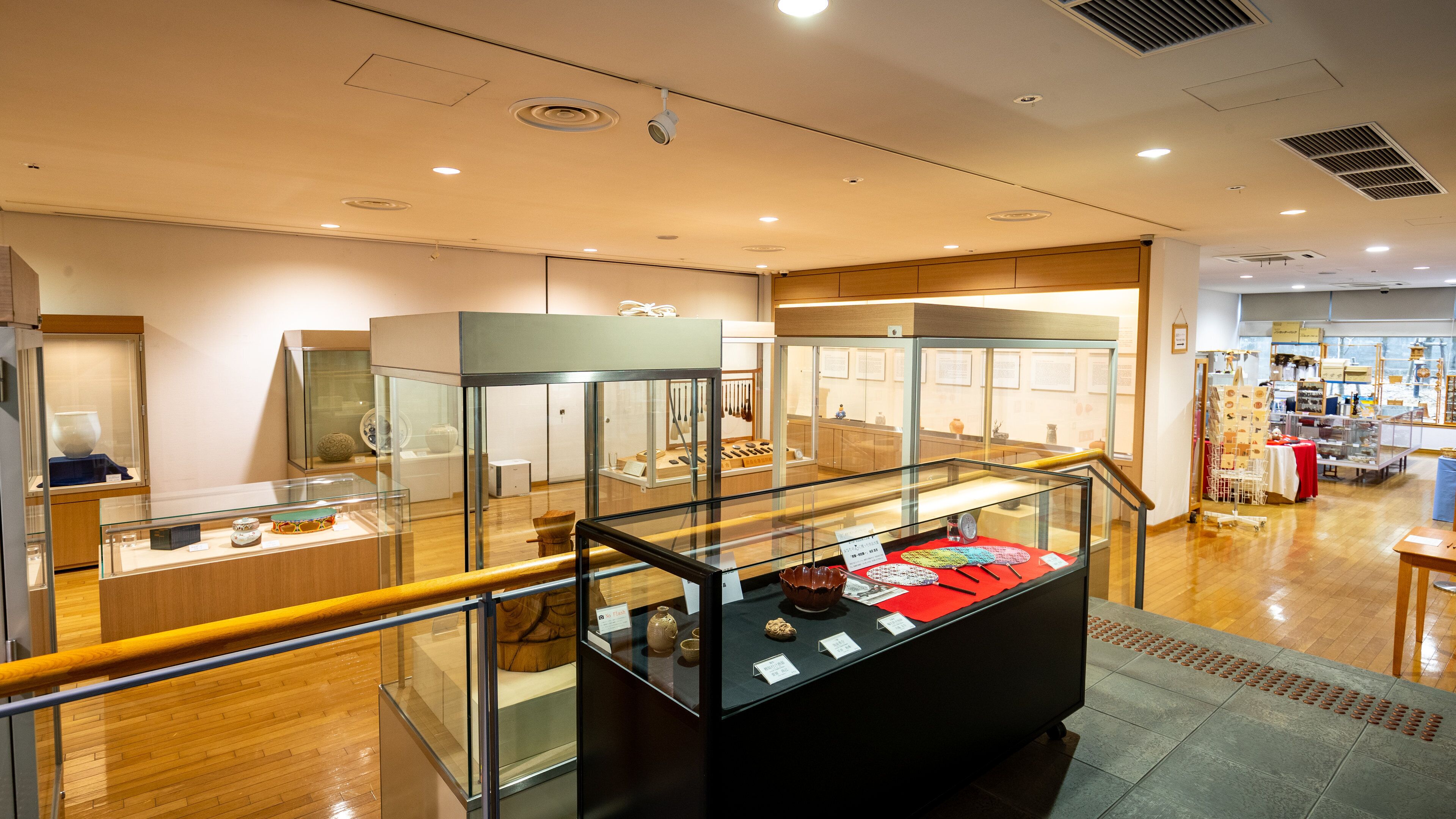 Nara Craft Museum showing interior views