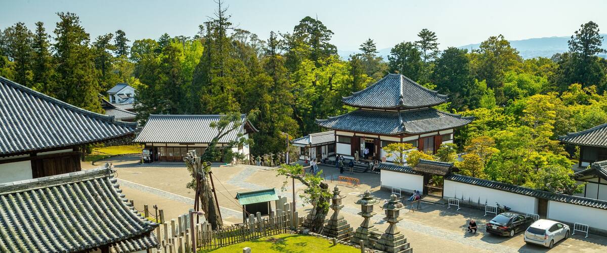 Nigatsu-do Temple showing landscape views and a temple or place of worship
