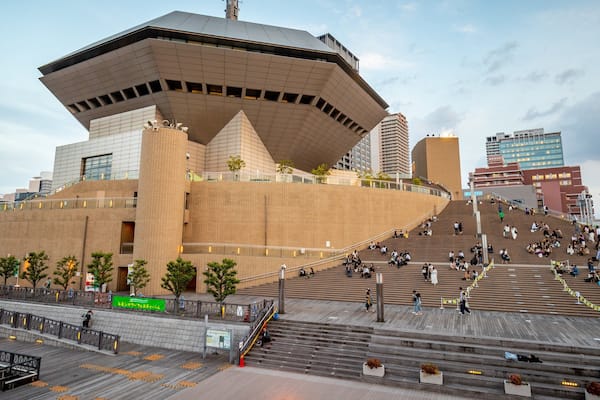 Namba Hatch which includes modern architecture