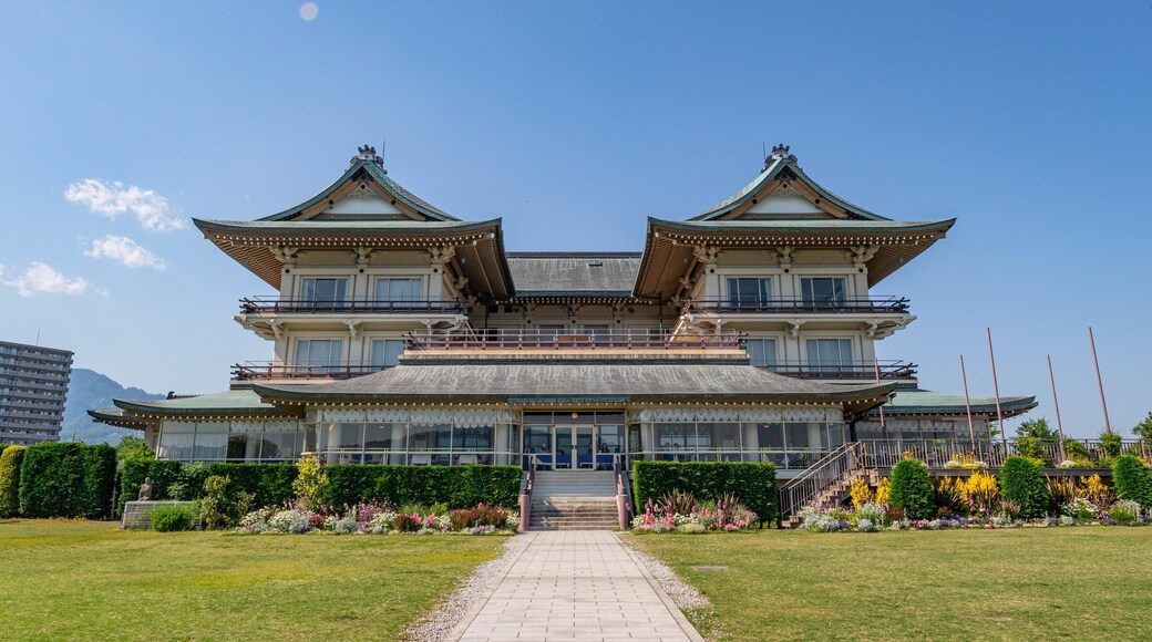 Biwako Otsukan showing heritage elements
