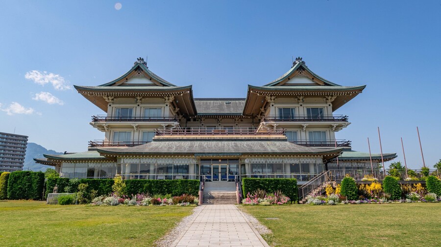 Biwako Otsukan showing heritage elements