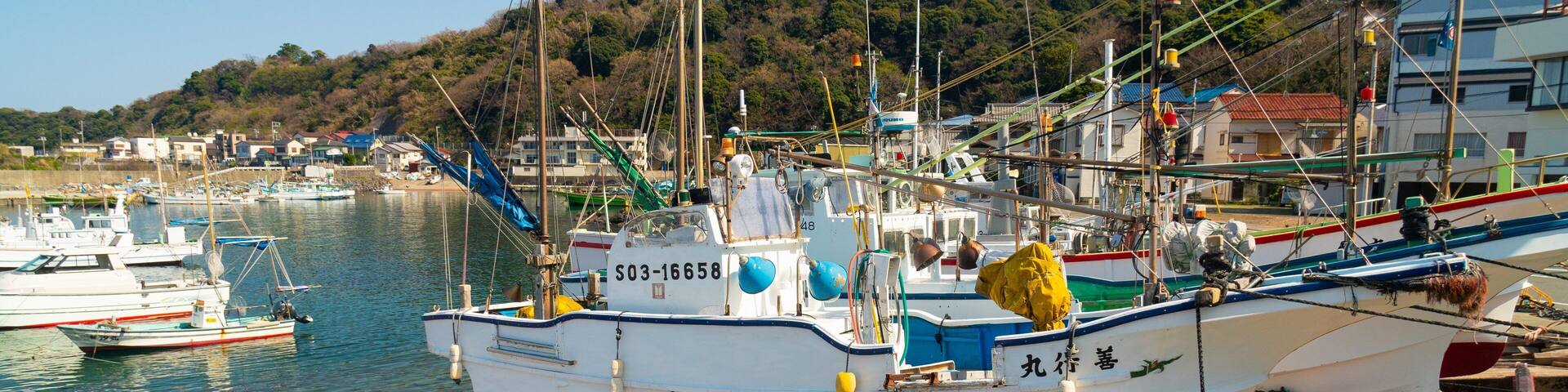 Kawana Beach showing a bay or harbor