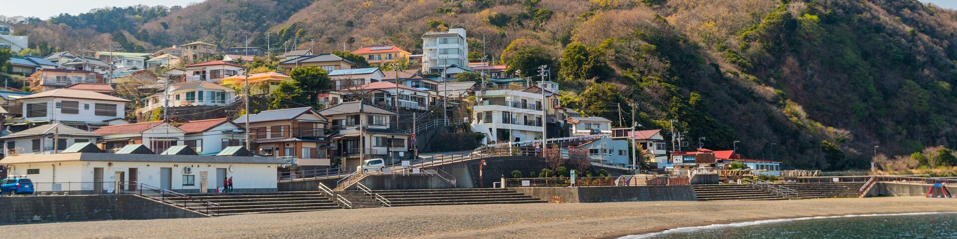 Kawana Beach which includes general coastal views and a coastal town