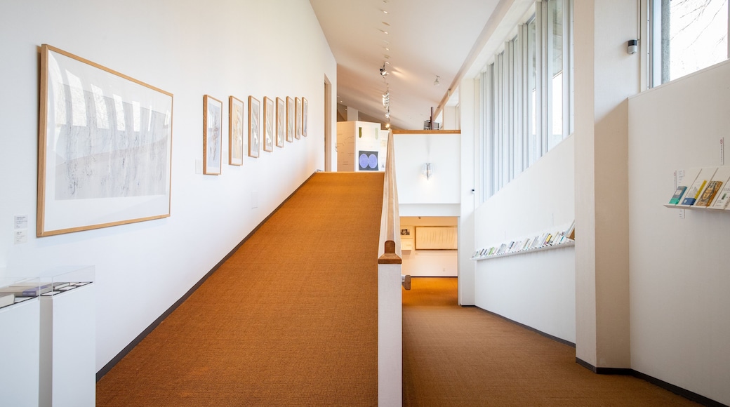 Sezon Museum of Modern Art which includes interior views and art