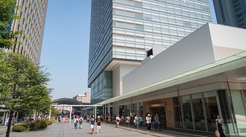Keyaki Hiroba showing street scenes and a city