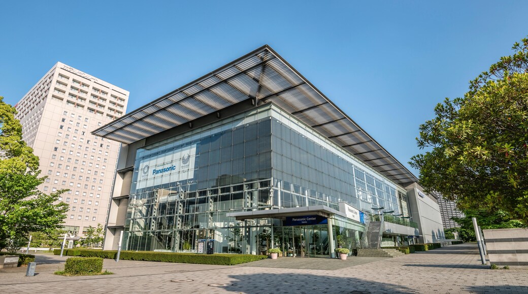JK7R1G Panasonic center at the Ariake Tokyo Big Sight area at Tokyo Bay, Japan | Panasonic center im Ariake Tokyo Big Sight viertel in der Tokyo Bay, Japan