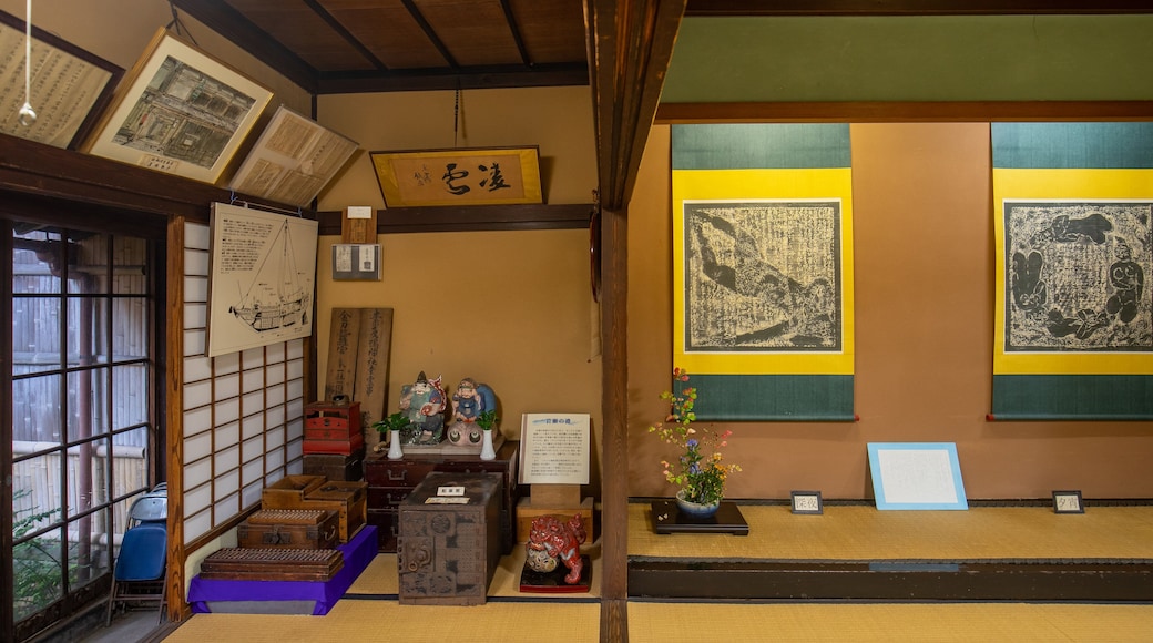 Wholesale Merchant Morike showing interior views and heritage elements