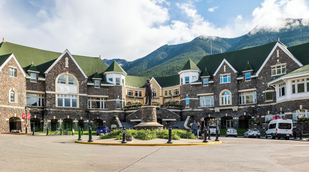 Pusat Boling Fairmont Banff Springs