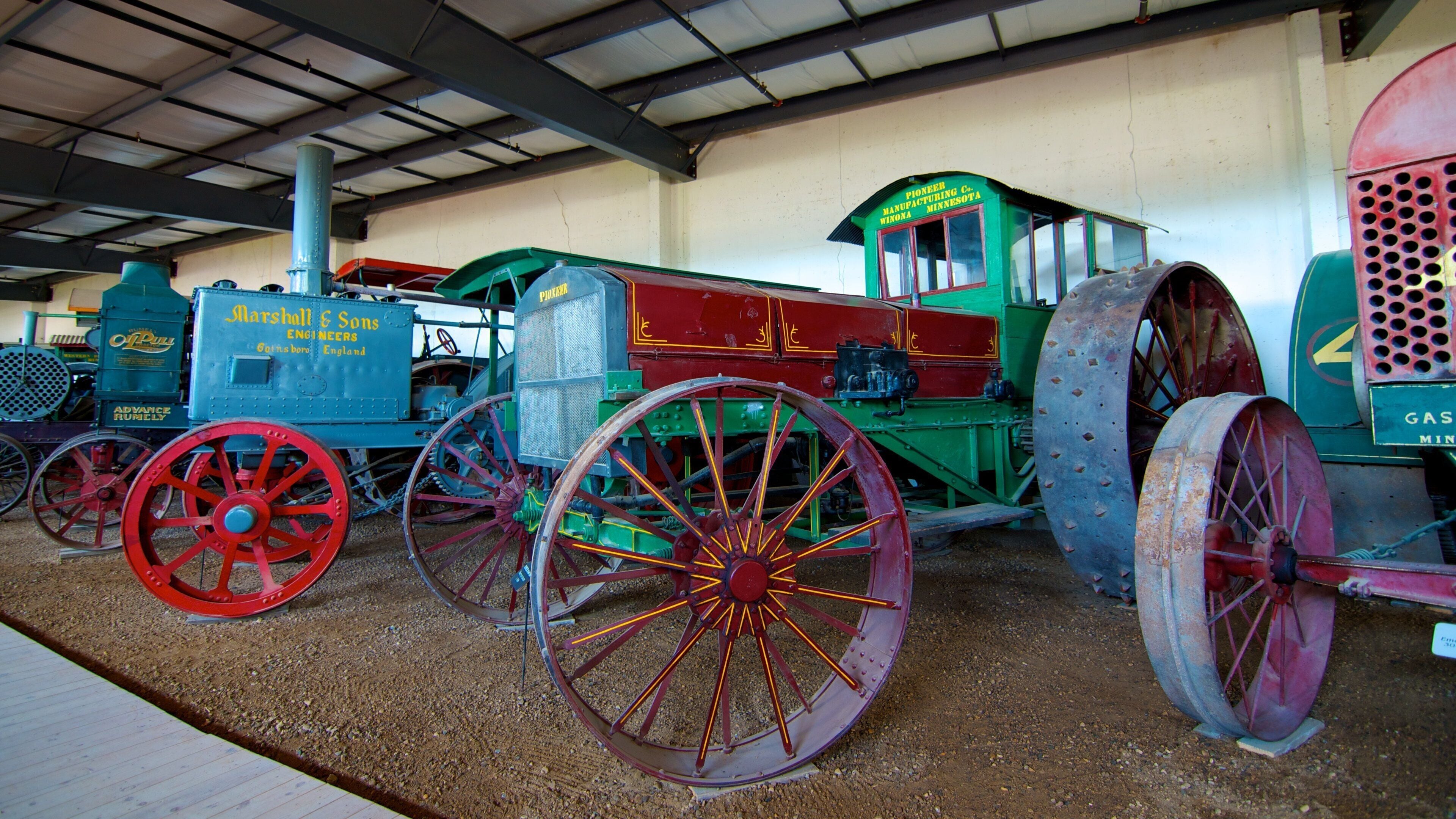 Saskatoon which includes interior views