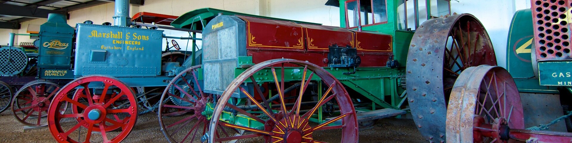 Saskatoon which includes interior views