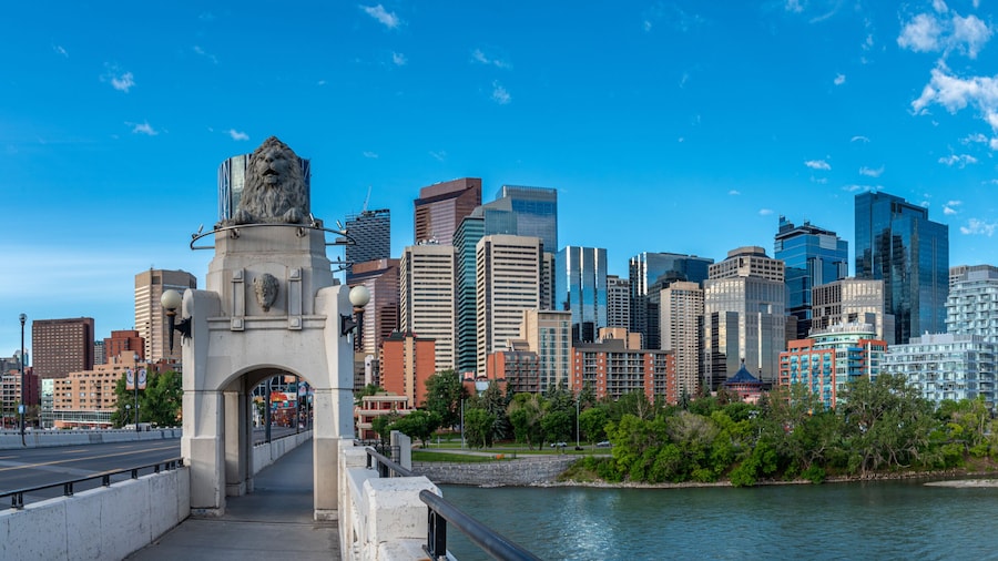 Panoramic view of Calgary's skyline on a summer day.