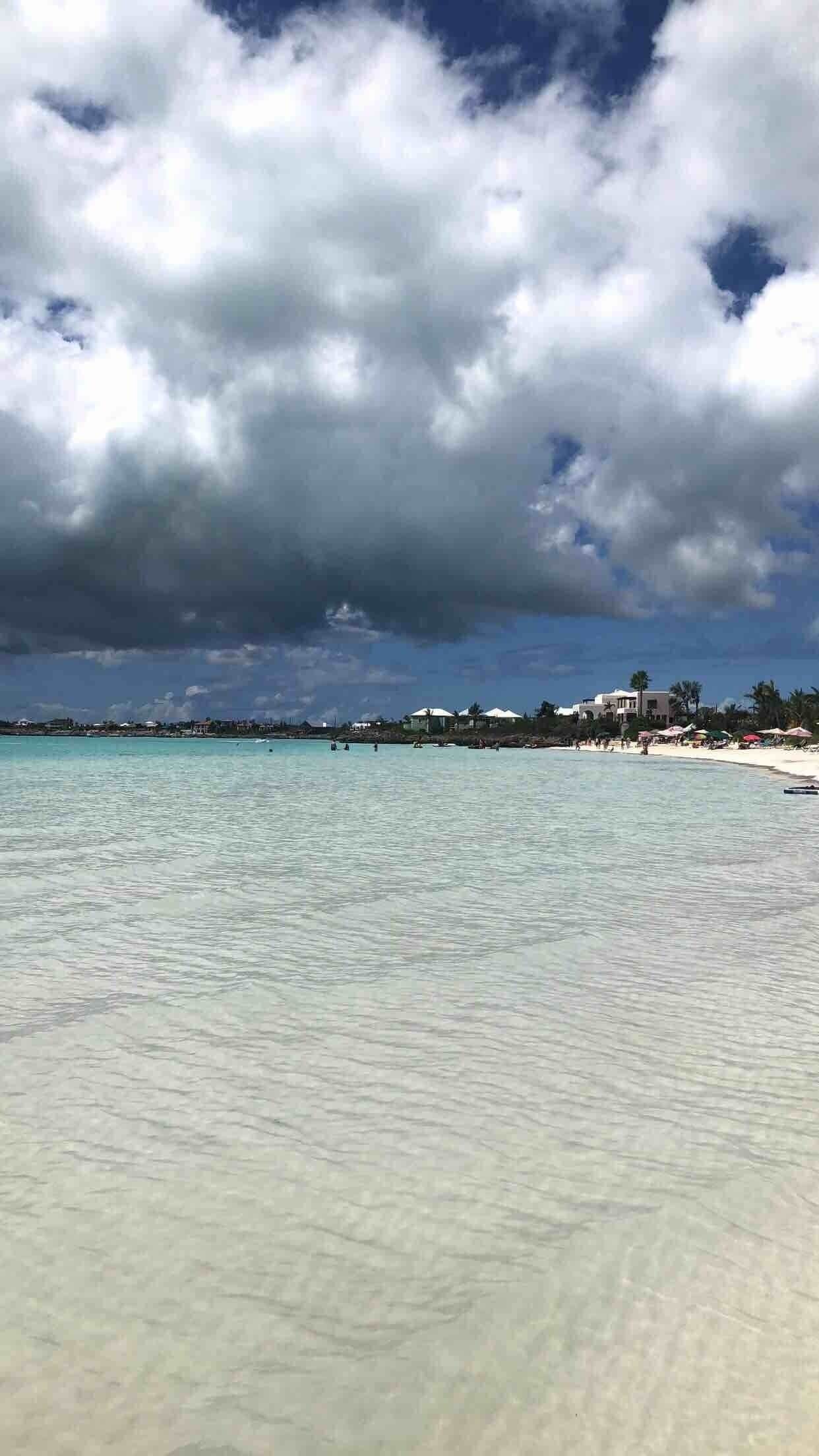 Sapodilla Bay is a quaint beach location that is inviting for both locals and tourists.
#BeachBound #TurksandCaicos #Bucketlist #Beach