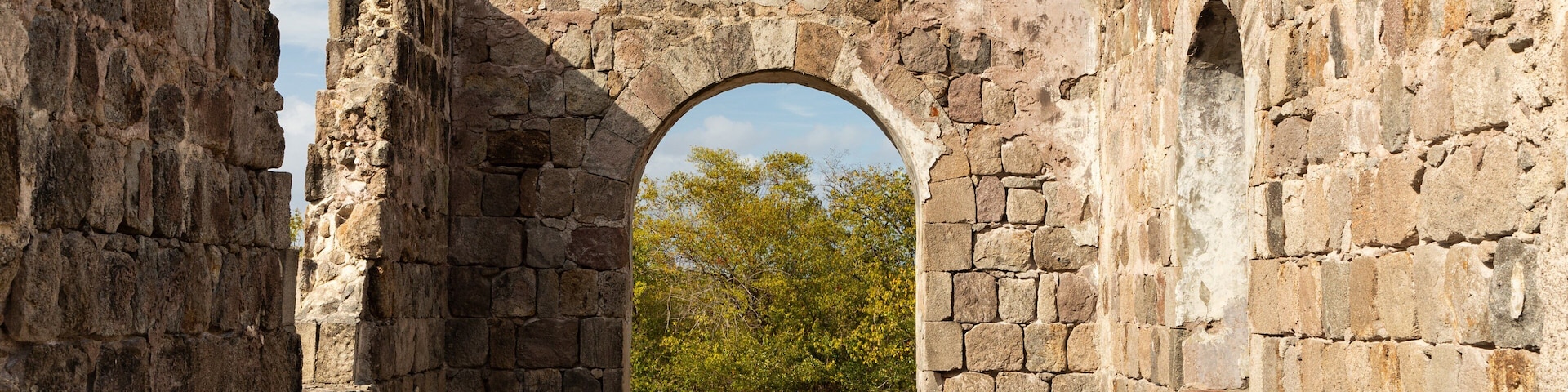 Cottle Church showing a ruin and heritage elements