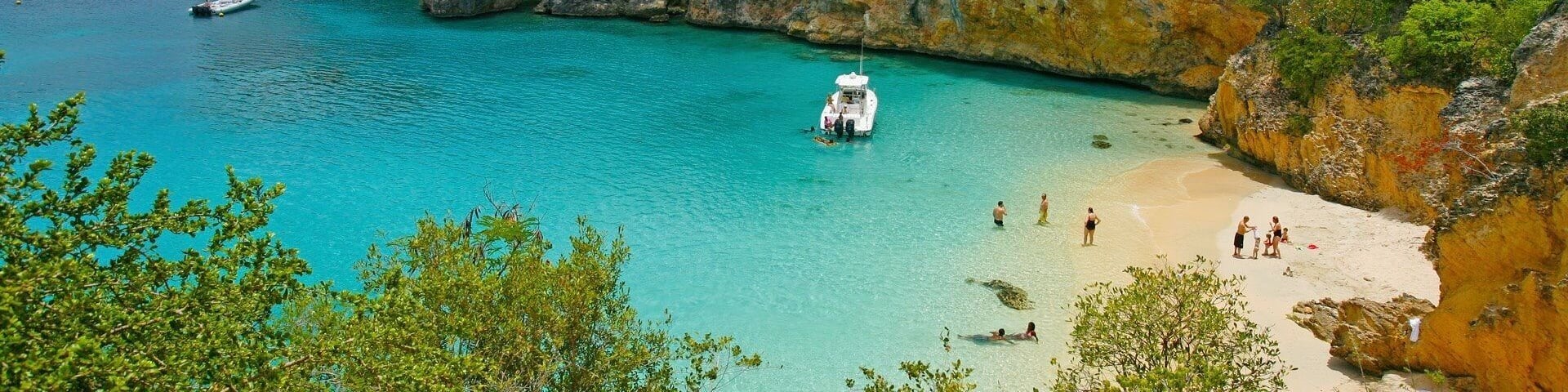 Great spot only accessible by boat from crocus bay are you have to climb down a rope to get there. The water is crystal clear ,great snorkeling , bird watching, and is one of the most serene places on the island of Anguilla.