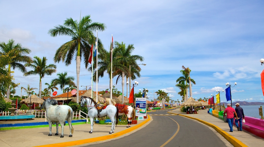 Nicaragua occidental montrant scènes de rue, art et scènes tropicales