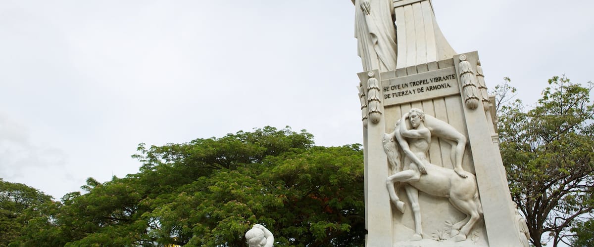 Managua mit einem Statue oder Skulptur