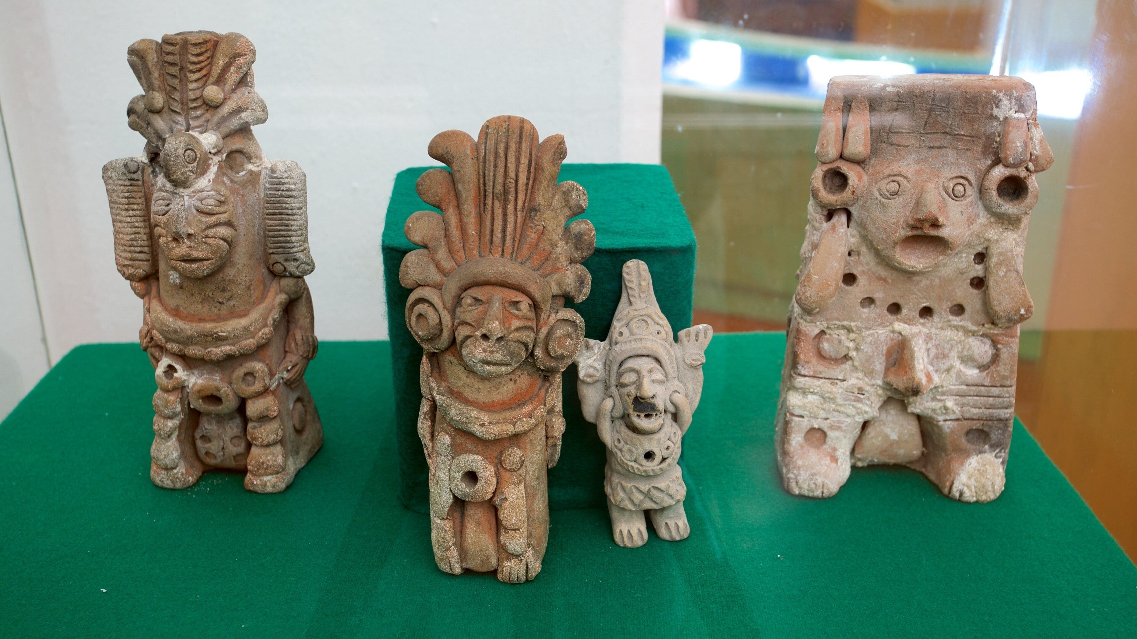 Museo Victoriano Nieves Céspedes mostrando vistas interiores