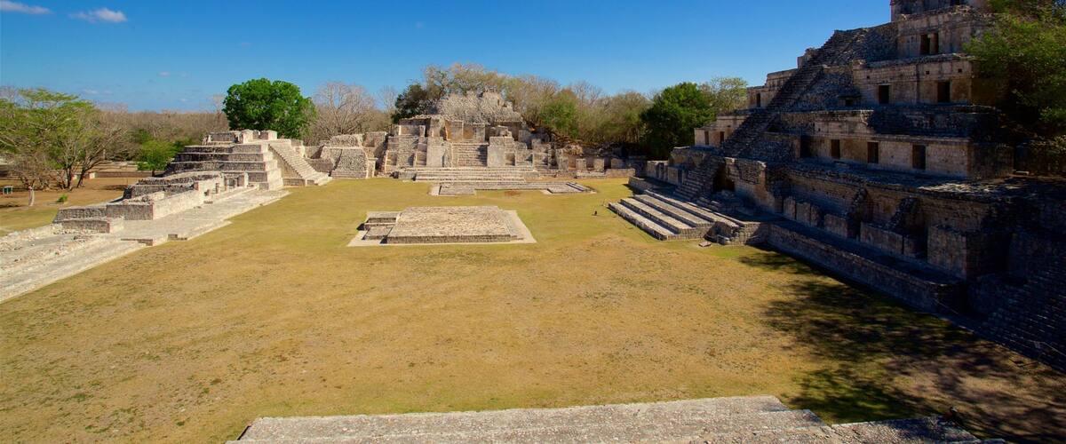Edzna Ruins featuring heritage architecture and landscape views