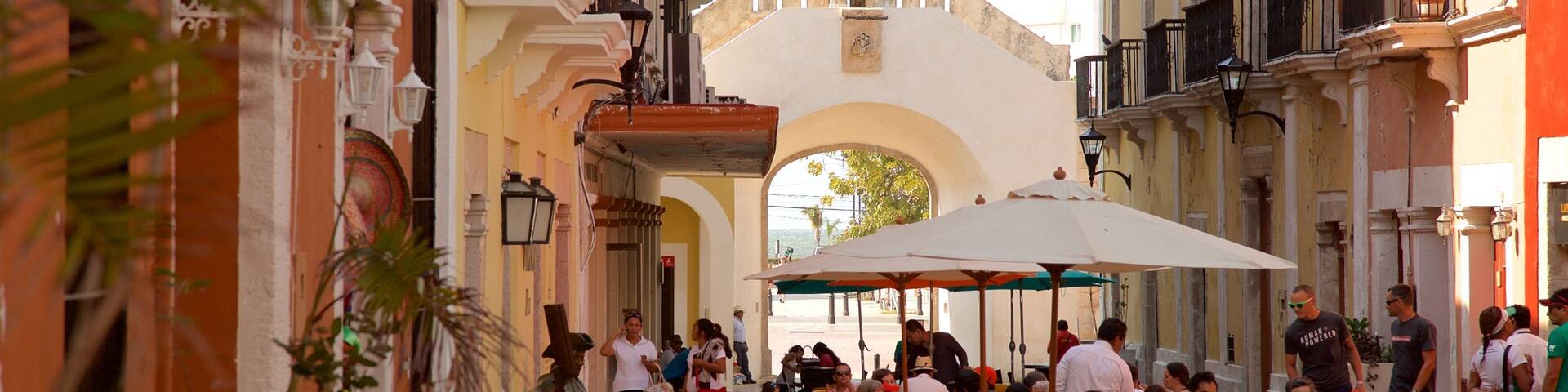 Sea Gate which includes outdoor eating as well as a small group of people