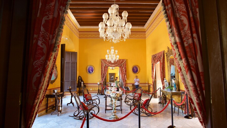 Centro Cultural Casa Número 6 toont historisch erfgoed, een huis en interieur