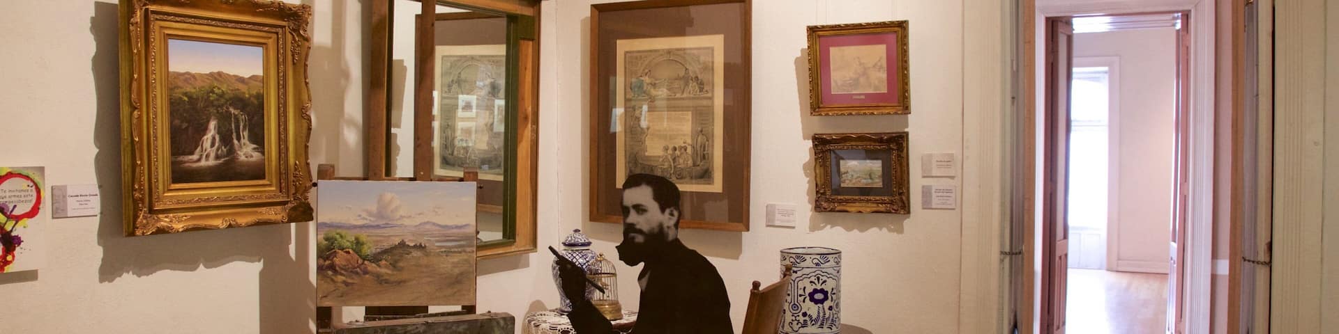 Toluca ofreciendo arte y vistas interiores