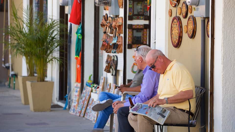 Plaza Mijares as well as a couple