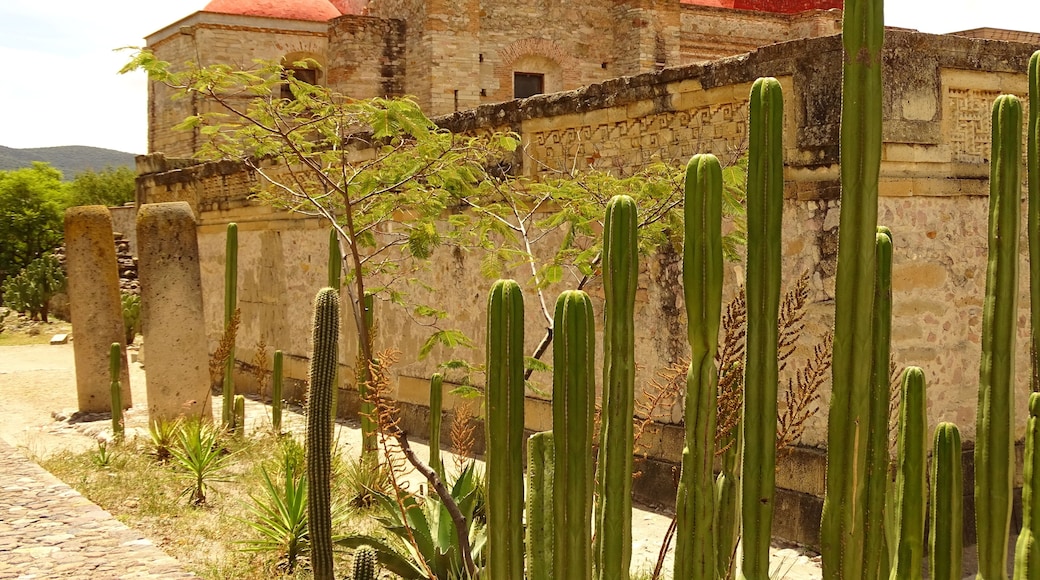 San pablo villa de Mitla and Mitla ruins