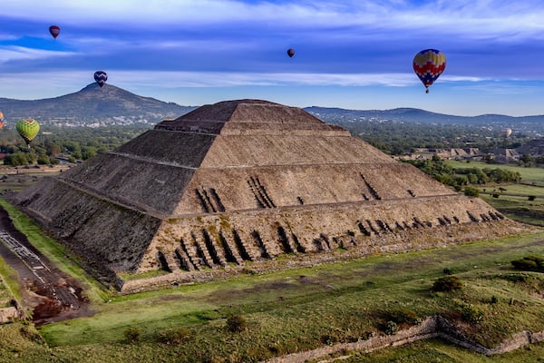 Aerial view of hot air balloons above the Teotihuacan pyramid in Mexico city