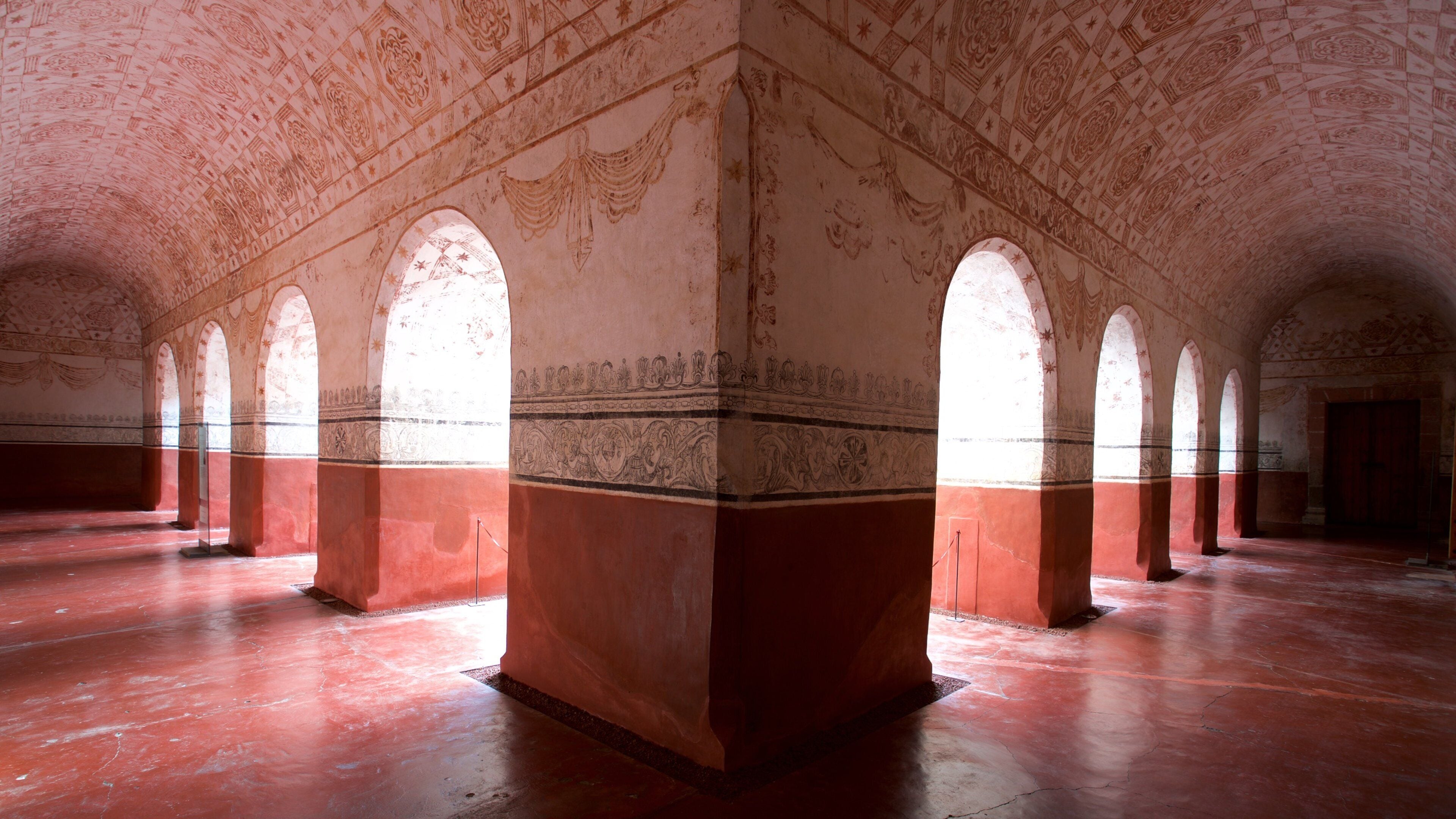 Tepoztlan showing heritage elements and interior views