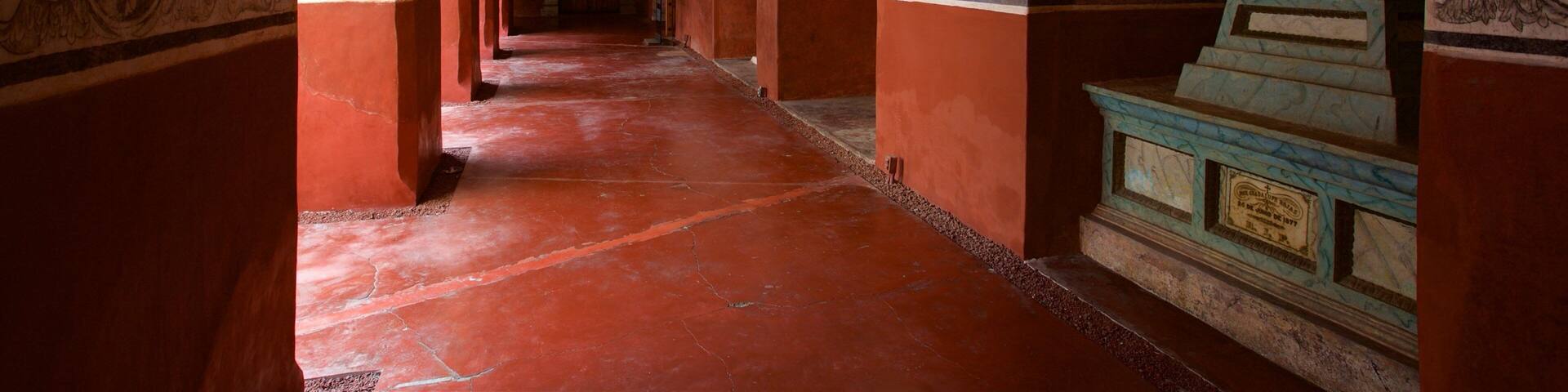 Tepoztlan showing heritage elements