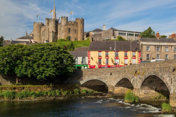 Enniscorthy Castle featuring a bridge, heritage architecture and chateau or palace