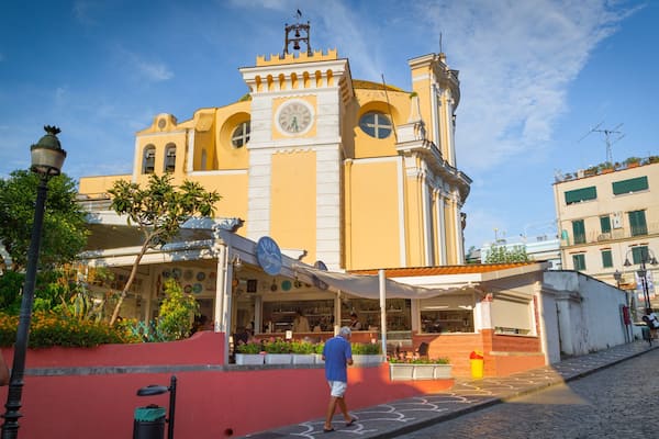 Chiesa di San Pietro featuring heritage architecture and a church or cathedral