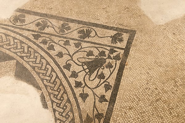 Trento featuring heritage elements