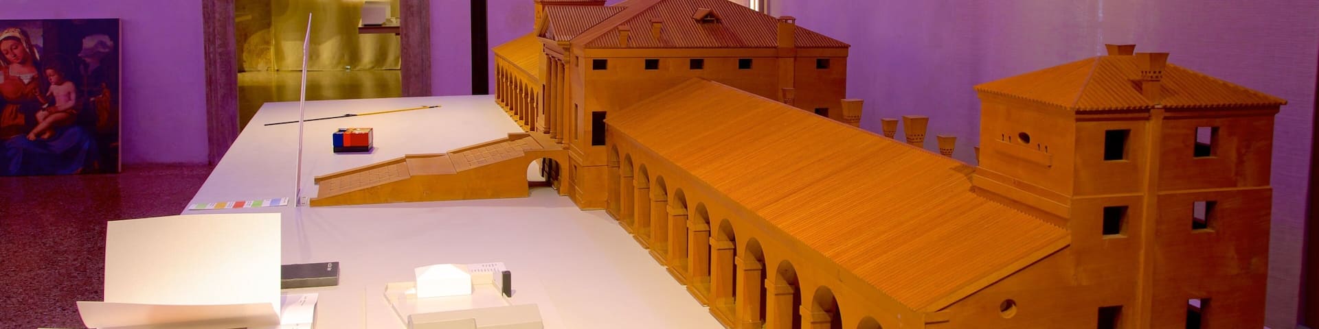 Vicenza showing interior views